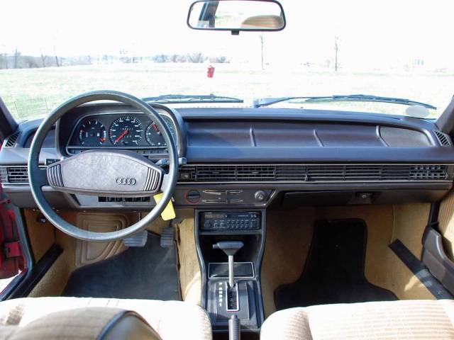 Audi 100
