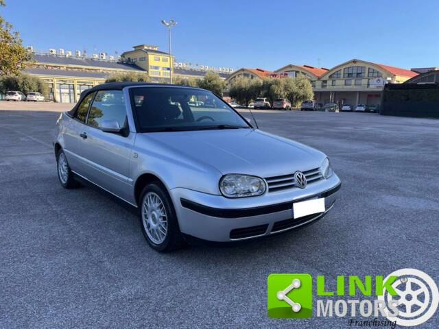 Bild 1/10 von Volkswagen Golf IV Cabrio 1.6 (2000)