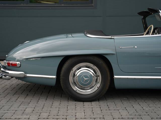 Mercedes-Benz 300 SL Roadster