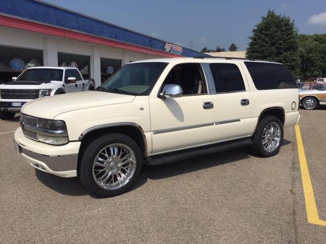 Bild 1/16 von Chevrolet Suburban (2004)
