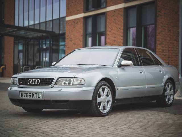 Bild 1/8 von Audi S8 (1998)