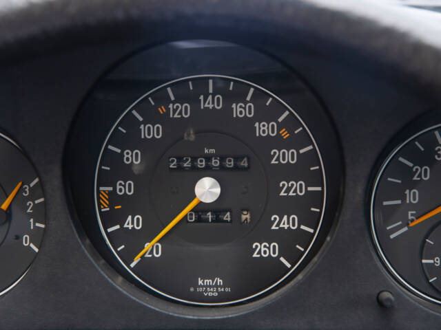 Mercedes-Benz 500 SLC