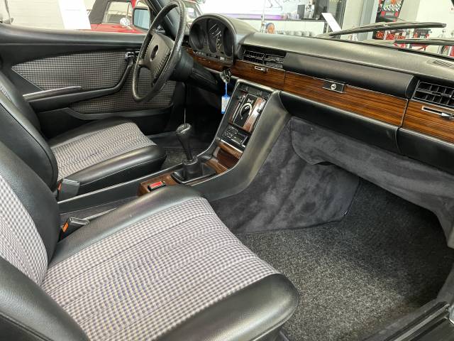 Mercedes-Benz 280 S