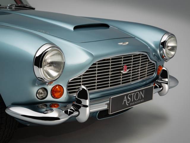 Aston Martin DB 4 Vantage