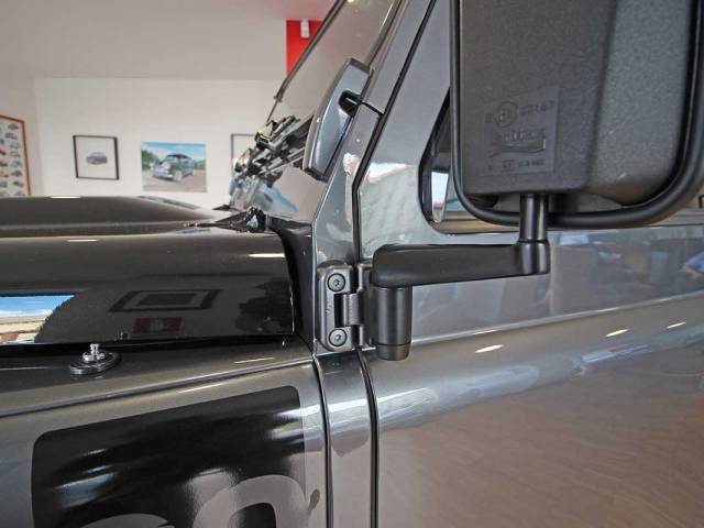 Land Rover Defender 90 Heritage
