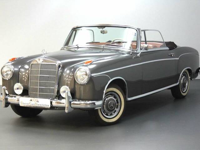 Immagine 1/14 di Mercedes-Benz 220 S Cabriolet (1957)