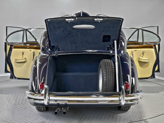 Jaguar Mk VIII
