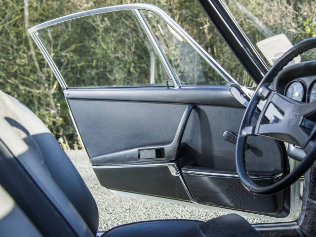 Porsche 911 2.4 S - LHD 1972 Porsche 911 2.4S Litre Coupe