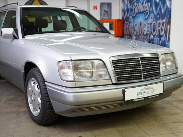 Mercedes-Benz E 220 T