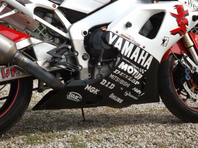 Yamaha YZF 1000 R1