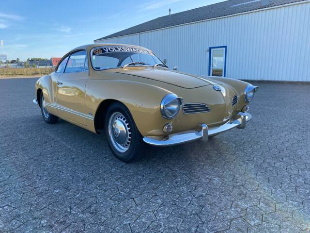 Image 1/61 of Volkswagen Karmann Ghia 1600 (1970)