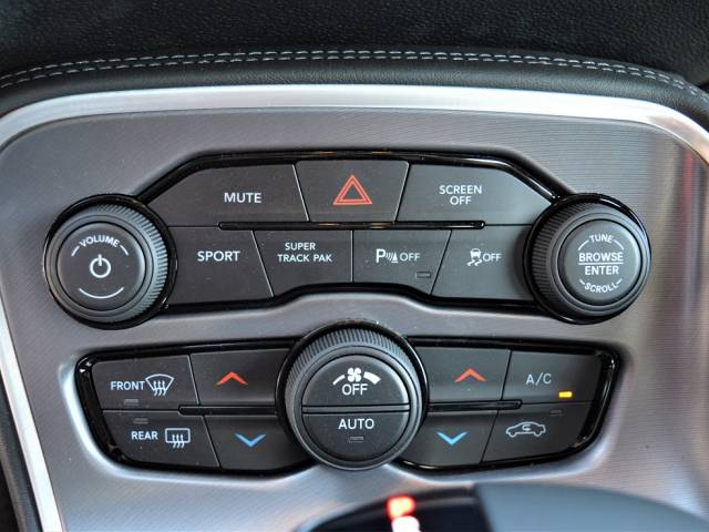 Dodge Challenger SXT