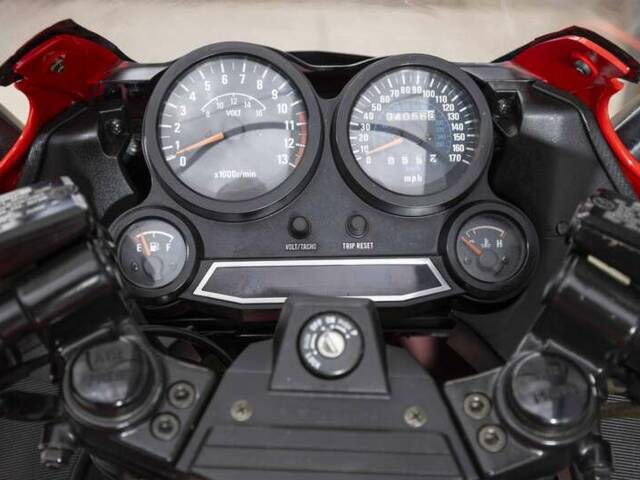 Kawasaki GPz 1000RX