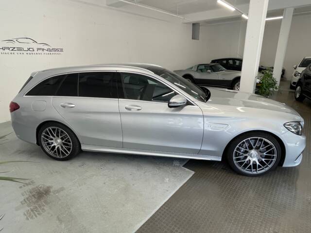 Mercedes-Benz C 63 AMG T