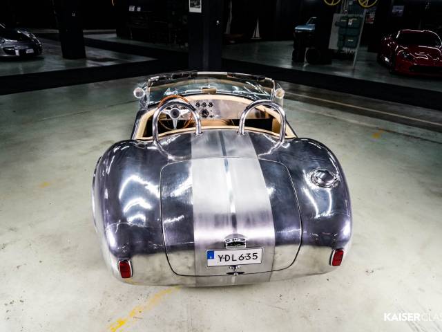 AC Cobra 427