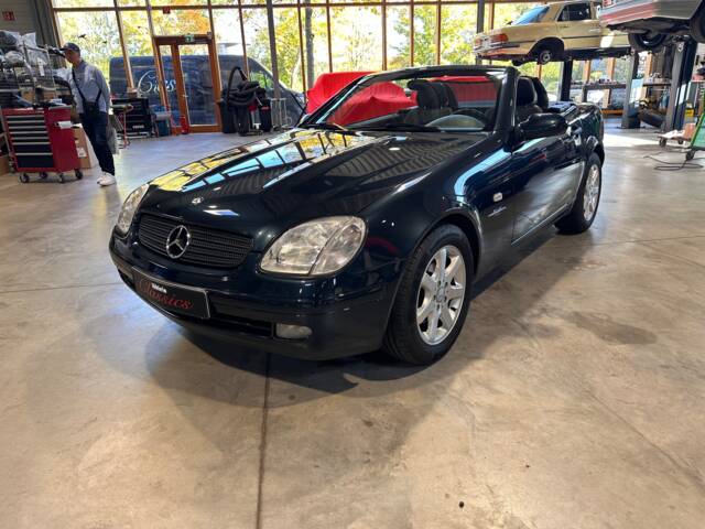 Bild 1/49 von Mercedes-Benz SLK 200 (1998)