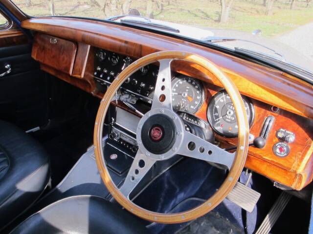 Jaguar 240