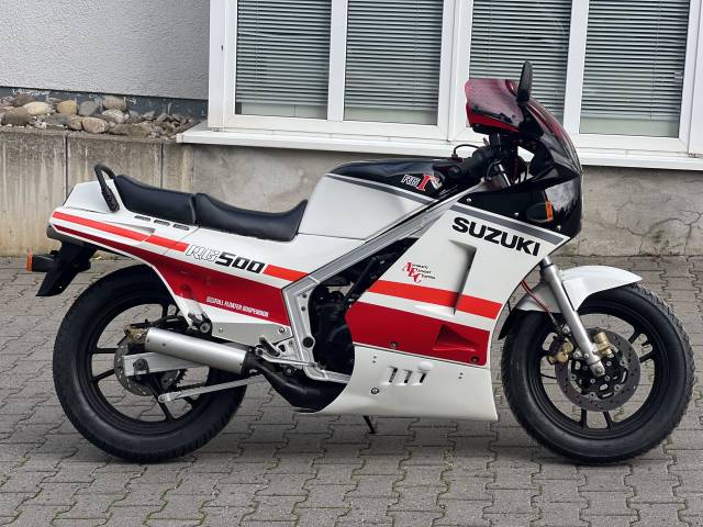 Afbeelding 1/28 van Suzuki DUMMY (1986)