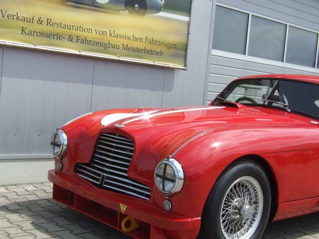 Aston Martin DB 2