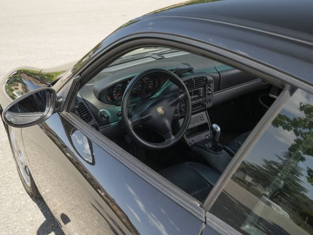 Porsche 911 Carrera