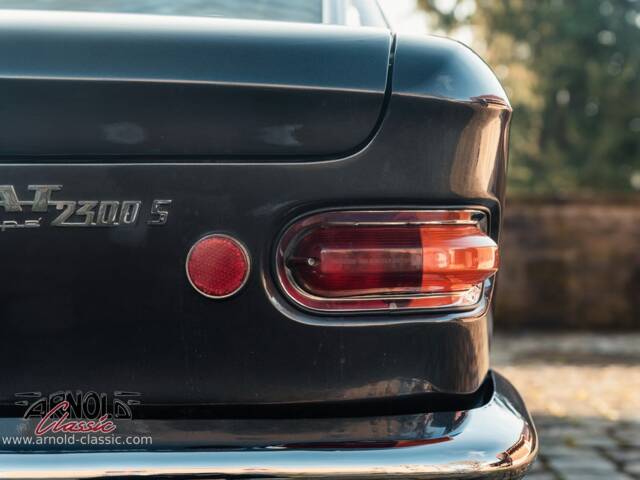FIAT 2300 S Coupe