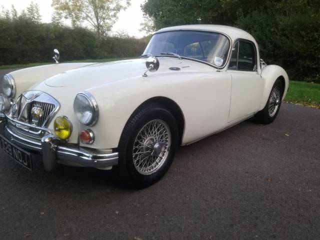 Image 1/8 de MG MGA 1600 (1962)