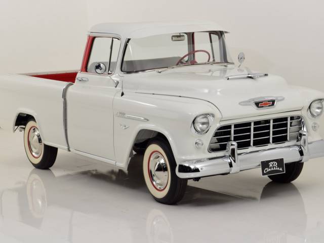 Image 1/50 of Chevrolet Task Force Cameo (1955)