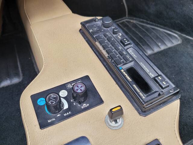 Ferrari Dino 208 GT4