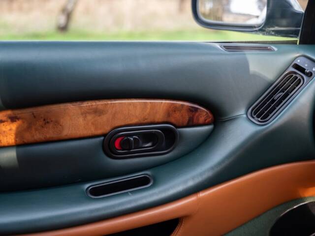 Aston Martin DB 7 Vantage