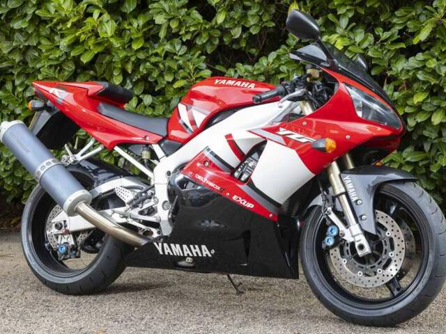 Yamaha YZF-R1