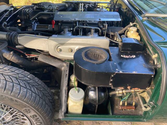 Jaguar E-Type V12 (2+2)