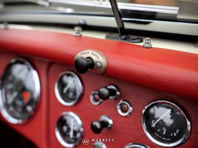 Triumph TR 2