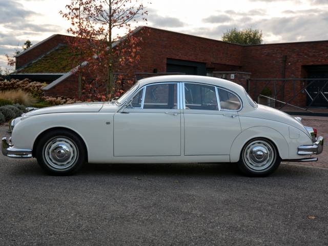 Jaguar Mk II 3.8