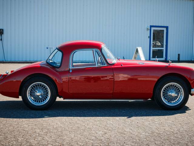 MG MGA 1500