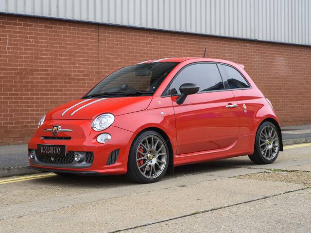 Image 1/41 of Abarth 695 «Tributo Ferrari» (2011)