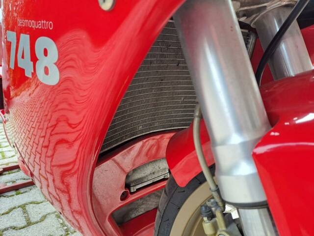 Ducati 748 S