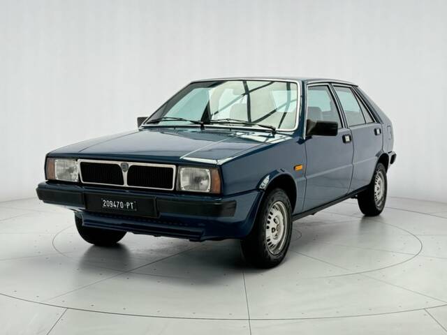 Image 1/7 de Lancia Delta 1500 (1980)