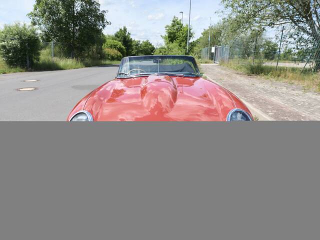 Jaguar E-Type 4.2