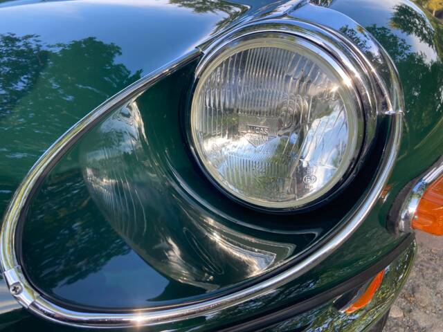 Jaguar E-Type V12 (2+2)
