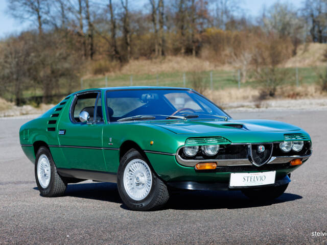 Alfa Romeo Montreal
