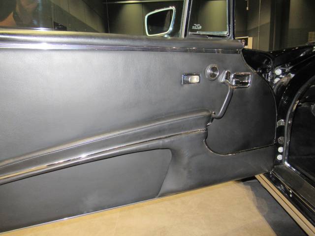 Mercedes-Benz 280 SE