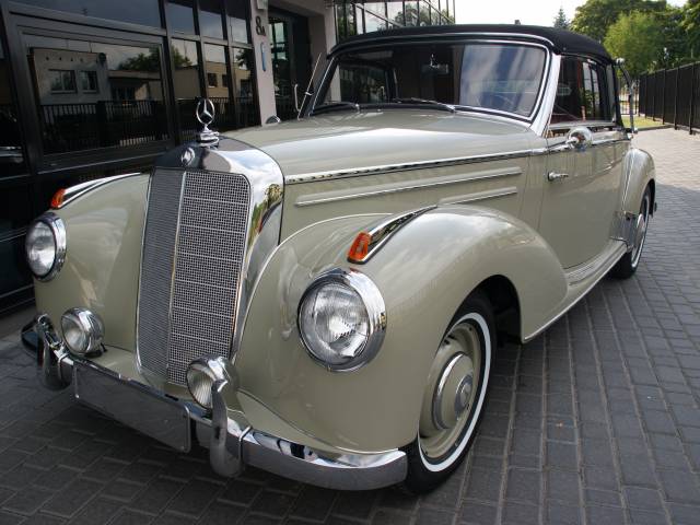 Mercedes-Benz 220 Cabriolet A