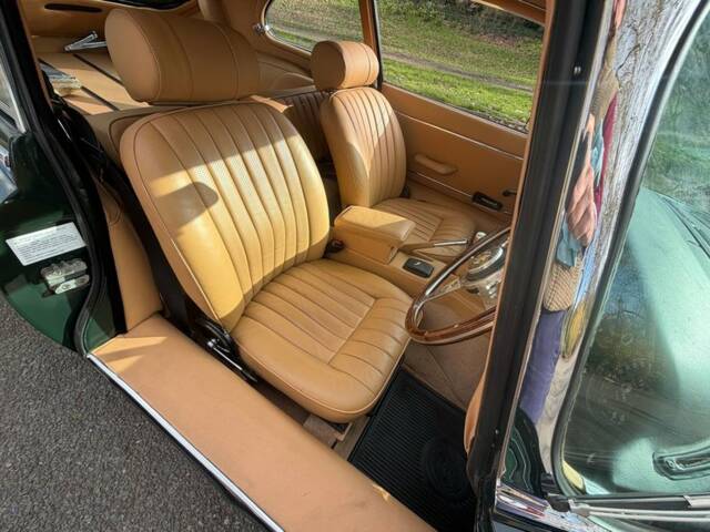Jaguar E-Type V12 (2+2)