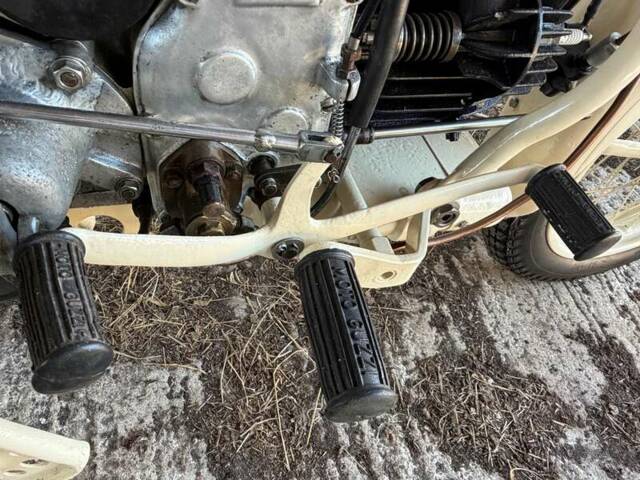 Moto Guzzi Alce