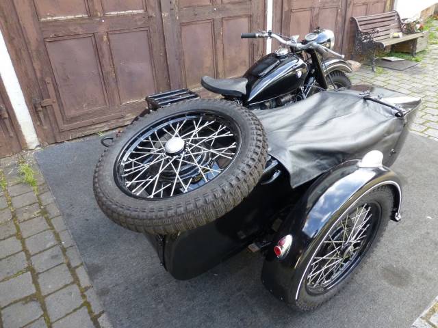 IMZ-Ural M61