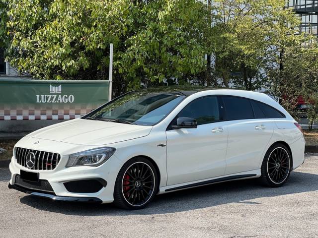 Image 1/35 of Mercedes-Benz CLA 45 AMG Shooting Brake (2015)