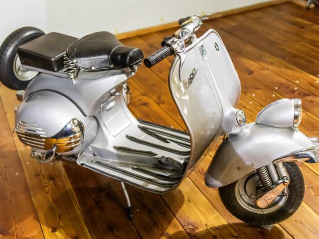 Piaggio Vespa 125