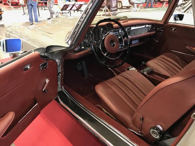 Mercedes-Benz 280 SL