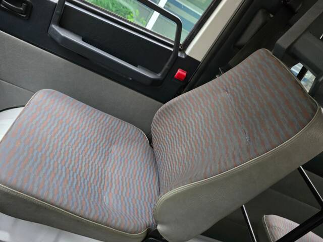 Mercedes-Benz MB 140