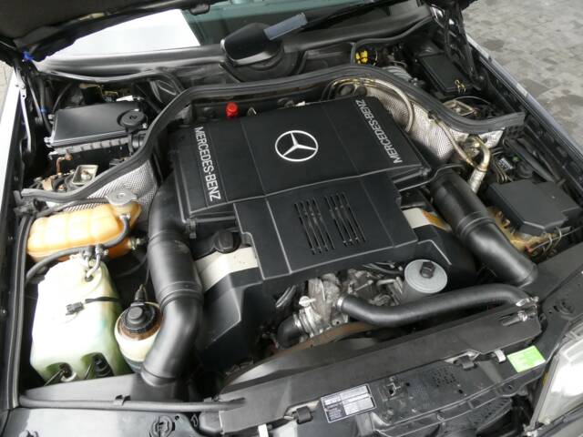 Mercedes-Benz 500 E